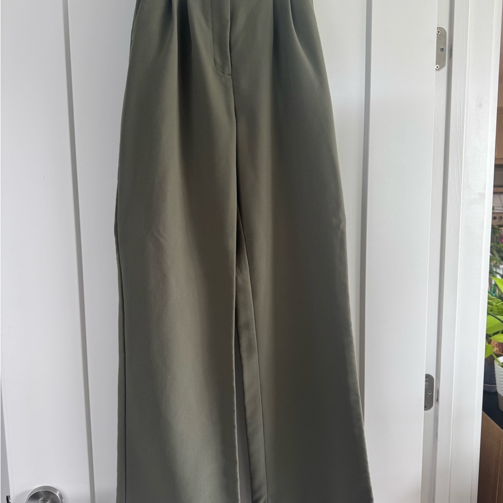 Abercrombie & Fitch Sloane Tailored Wide-Leg Pant